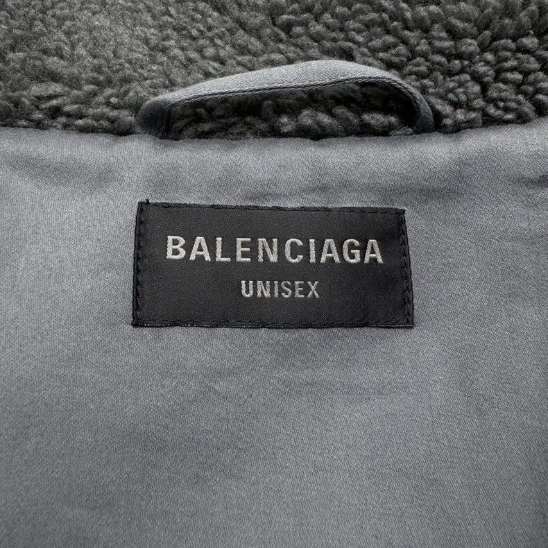 Balenciaga Balenciaga Gray teddy coat Size US S / EU 44-46 / 1 - 2 Thumbnail