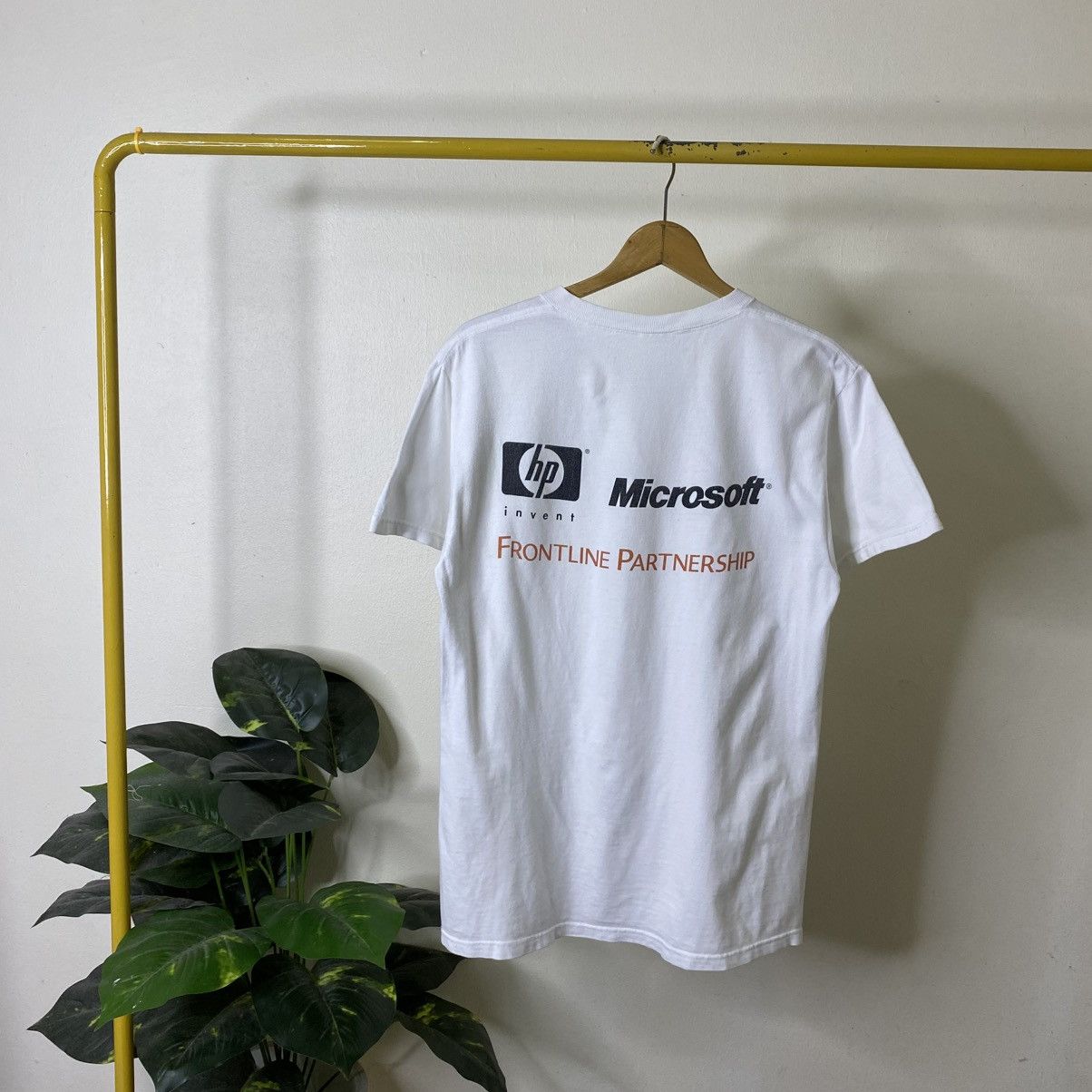 Vintage 2000s Microsoft x HP Invention Collaboration T Shirt Size US M / EU 48-50 / 2 - 1 Thumbnail