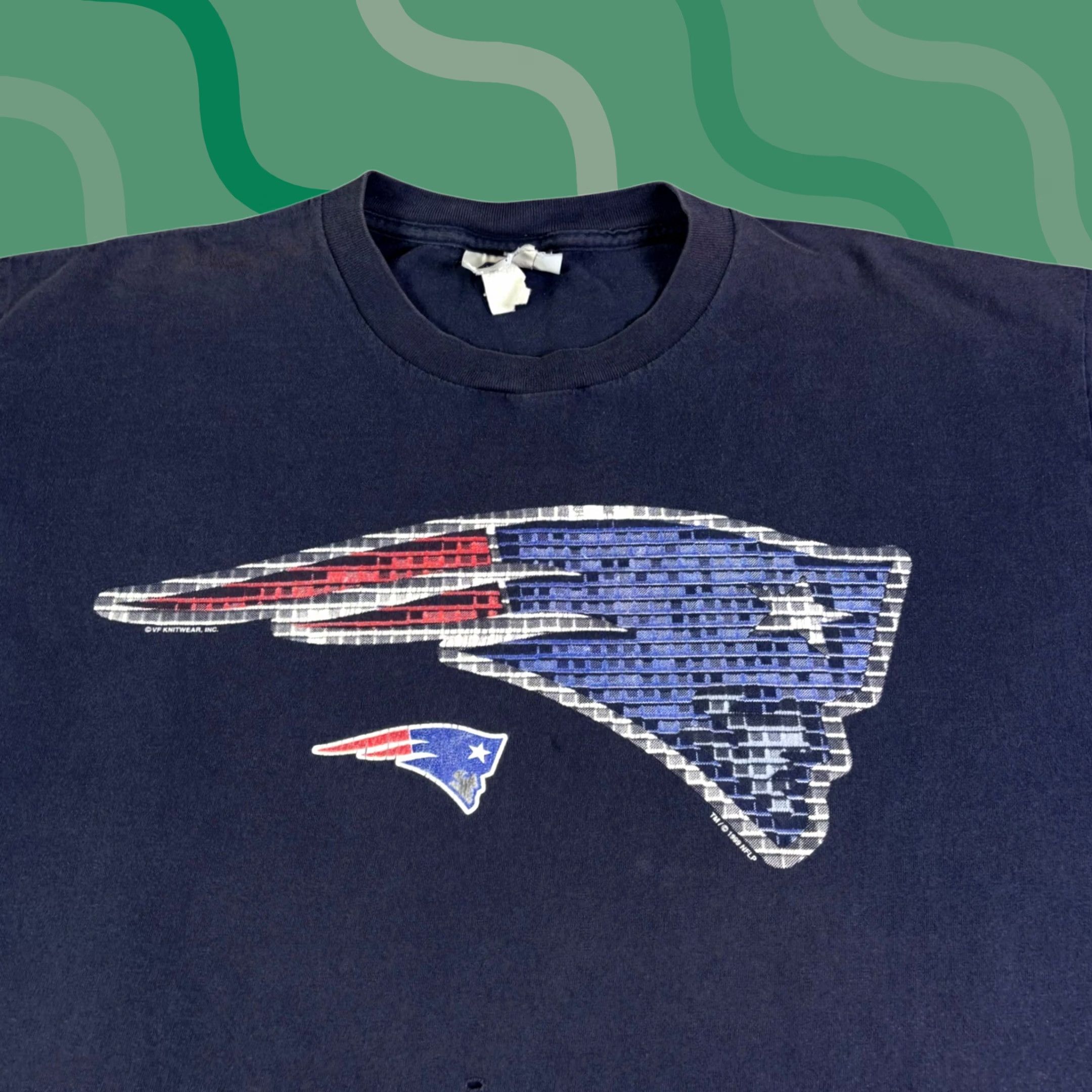 NFL VINTAGE New England Patriots T-Shirt Navy Blue VF Knitwear Mens XL NFL 1990s Graphic Tee Short Sleeve Sportswear Size US XL / EU 56 / 4 - 1 Thumbnail