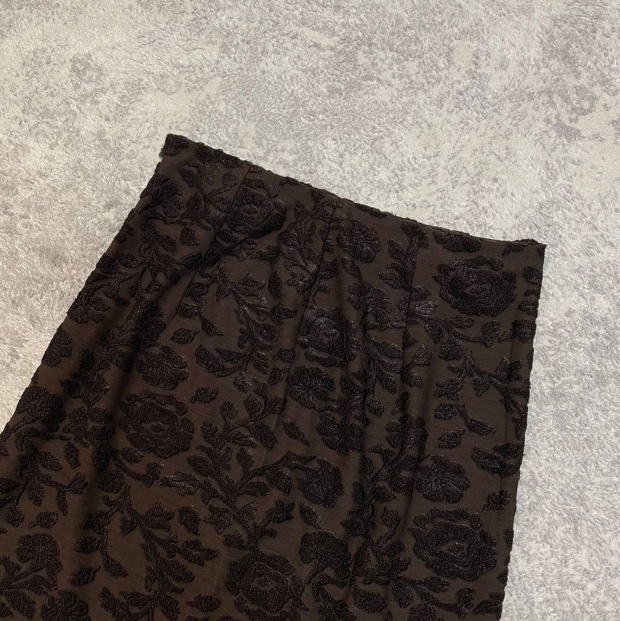 Dolce & Gabbana luxury designer / Dolce & Gabbana signature floral Skirt Size 27" / US 4 / IT 40 - 6 Thumbnail