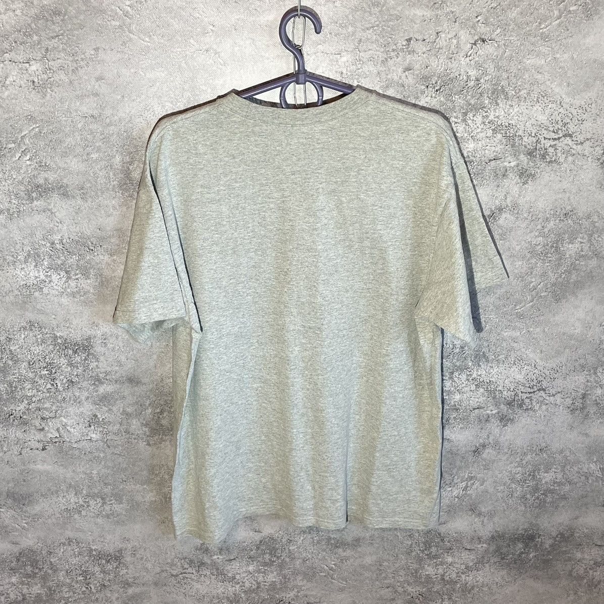 Nike Vintage Y2K Streetwear Nike Chicago Big Logo Gray T Shirt Size US L / EU 52-54 / 3 - 6 Thumbnail