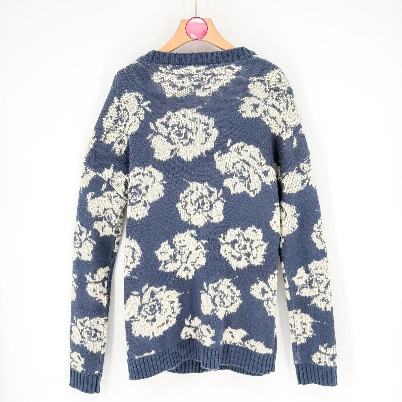 Volcom Volcom Hunny Bunny Cardigan Floral Button Sweater Women L Size L / US 10 / IT 46 - 2 Thumbnail