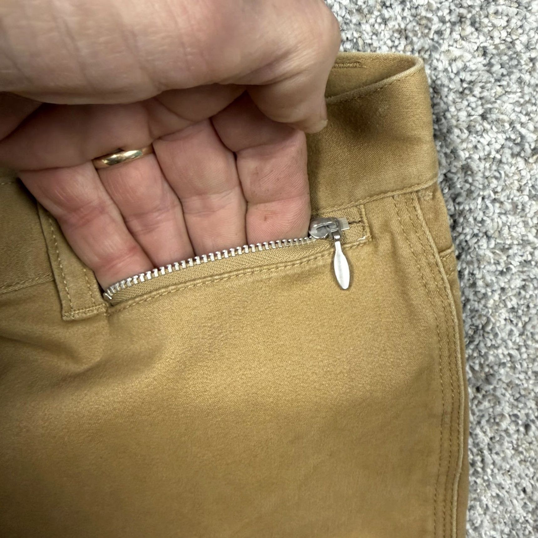 Vintage VINTAGE Calvin Klein Jeans Pants 4 31x30.5 Tan Khaki Slim Bootcut Zip Pockets Office Size 27" / US 4 / IT 40 - 7 Thumbnail