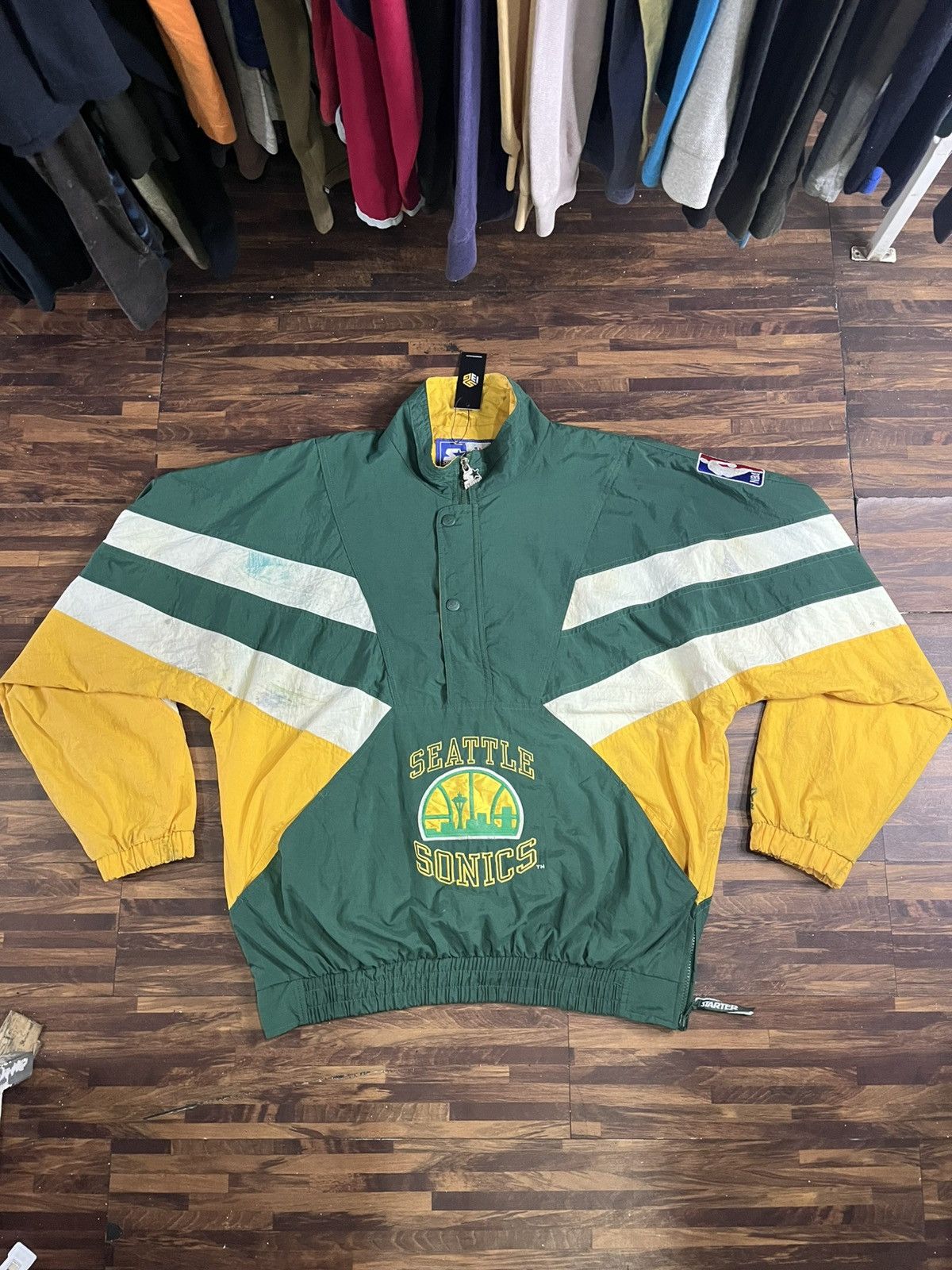 Starter Vintage 90's Starter Seattle Sonics Supersonics Jacket NBA Size US XL / EU 56 / 4 - 1 Thumbnail