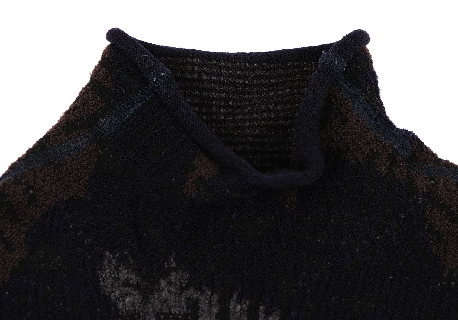 Armani Collezioni Geometric Jacquard Knit Top in Dark Tea Gray, Size 46 Size US XXS / EU 40 - 3 Thumbnail