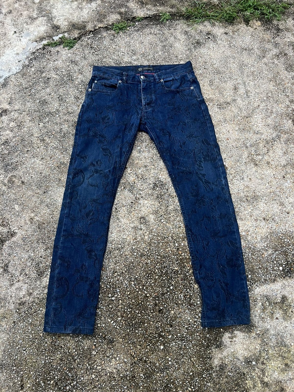 Versace Rare Versace Design Denim Made In Italy 32 Size Size US 32 / EU 48 - 2 Thumbnail