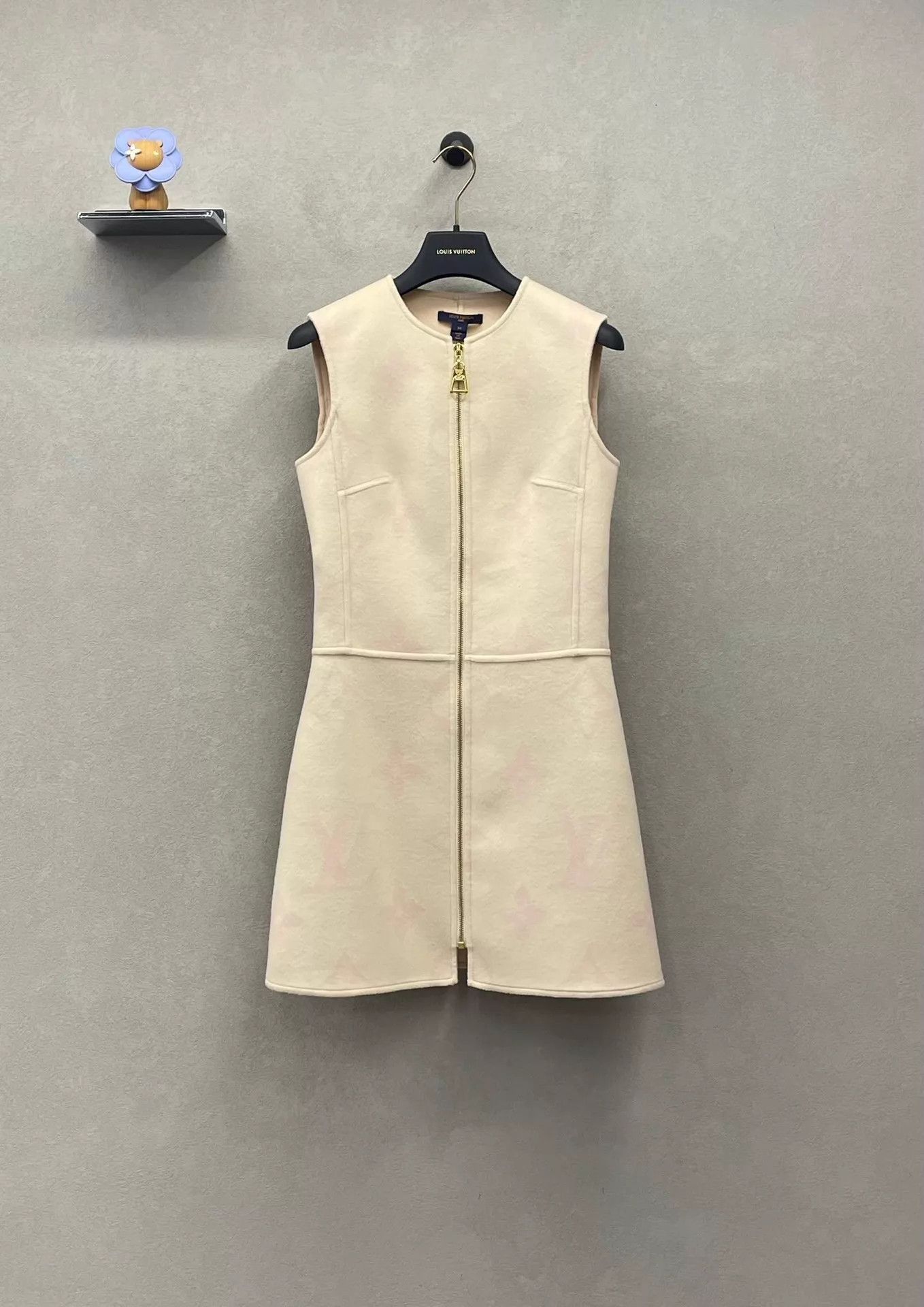 Louis Vuitton LV Sleeveless Wool Crewneck Zip-Up Dress Women's Size XS / US 0-2 / IT 36-38 - 1 Thumbnail