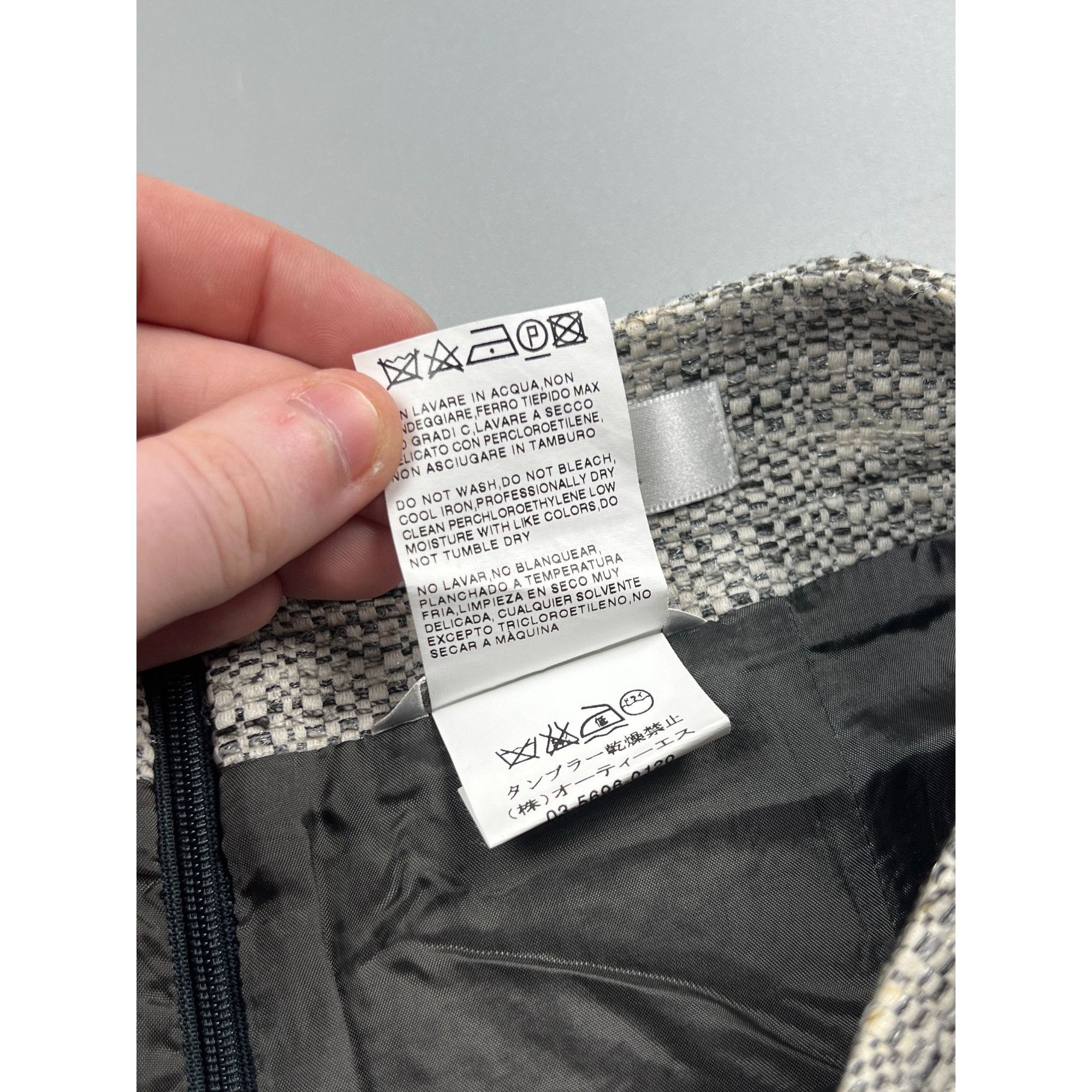 Max Mara Max Mara Tweed Skirt (Y0820) Size 26" / US 2 / IT 38 - 7 Thumbnail