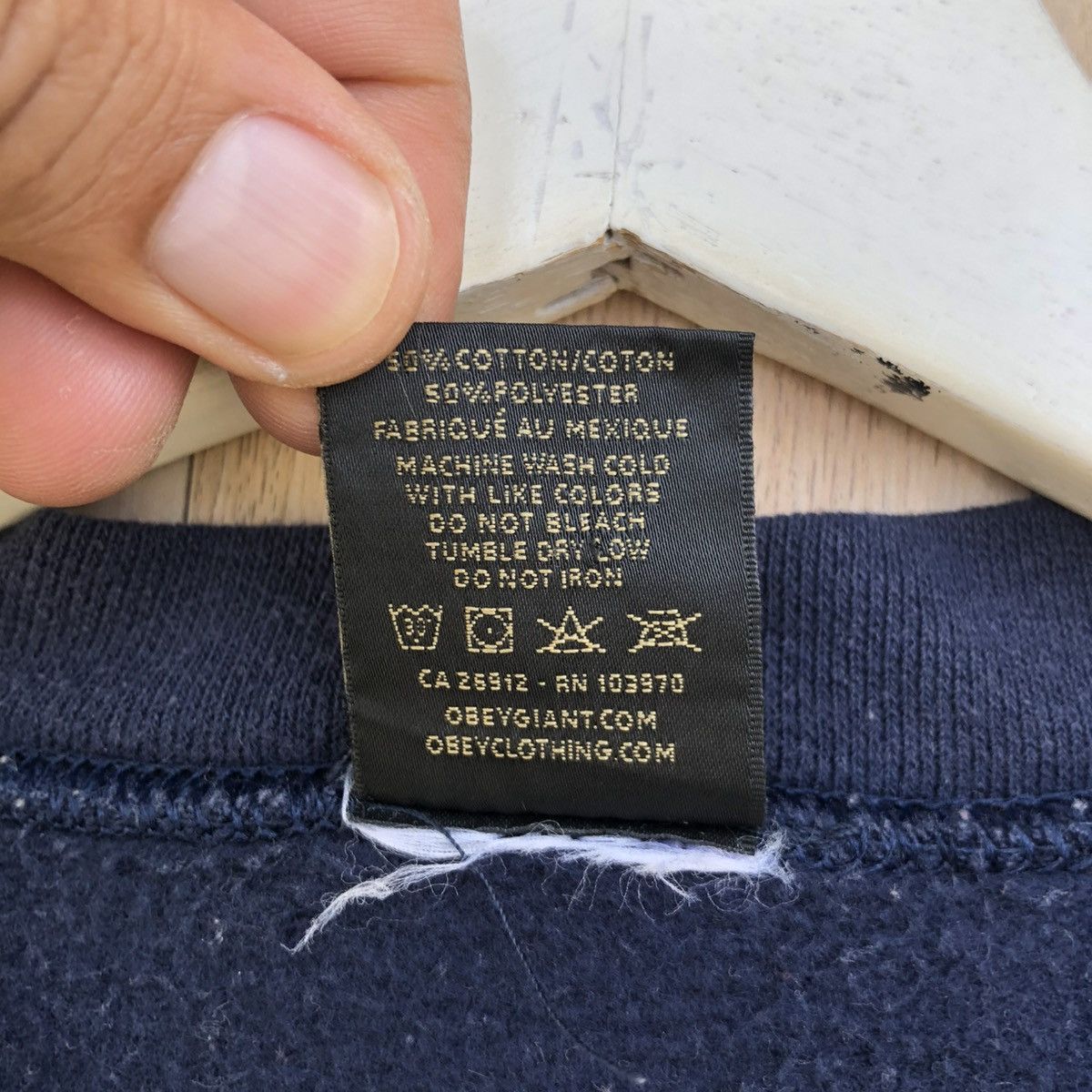 Obey Vintage Obey Sweatshirt Pullover Size US L / EU 52-54 / 3 - 7 Thumbnail