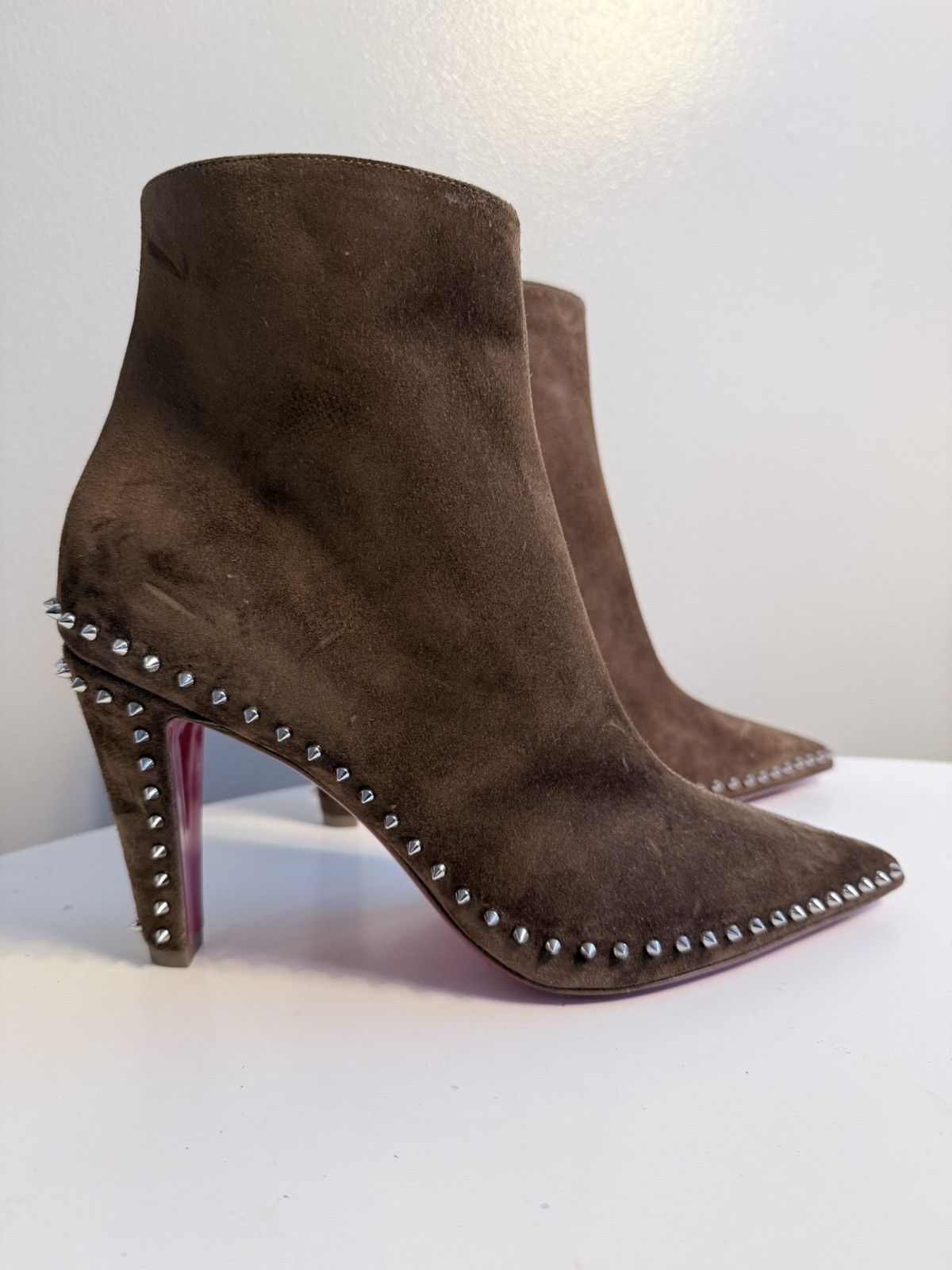 Christian Louboutin NEW UNWORN LOUBOUTIN Vidura studded suede ankle boots flaws Size US 10 / IT 40 - 6 Thumbnail