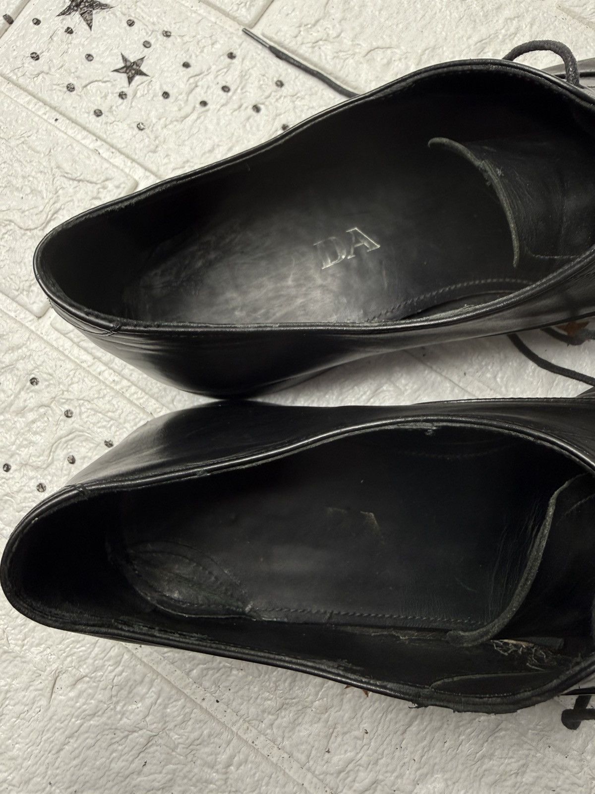 Prada PRADA Black Leather Oxfords US9 UK8.5 EUR44 Men Size US 9 / EU 42 - 12 Thumbnail