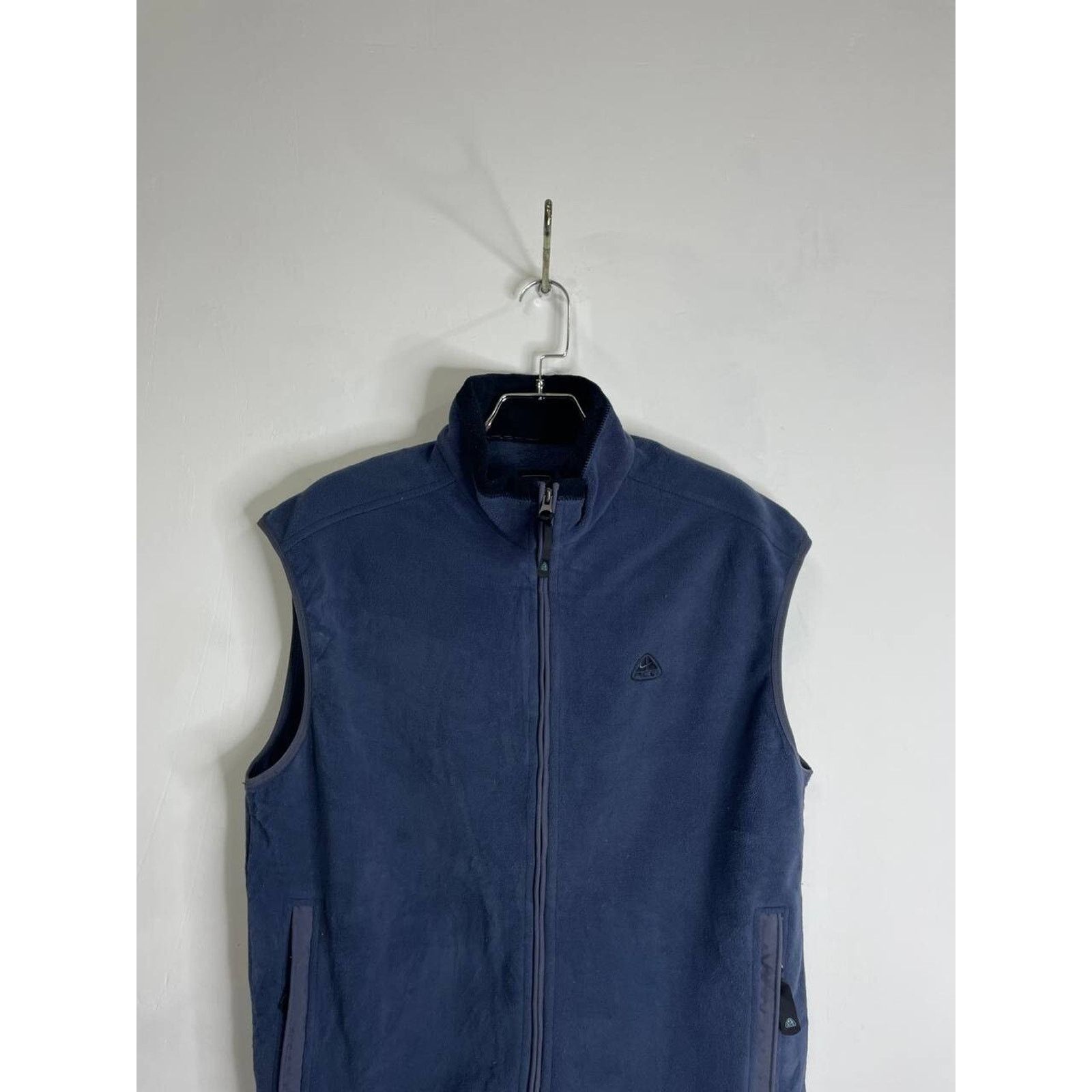 Nike ACG Vintage Nike ACG Therma-Fit Fleece Vest Blue Size XL Size US XL / EU 56 / 4 - 4 Thumbnail