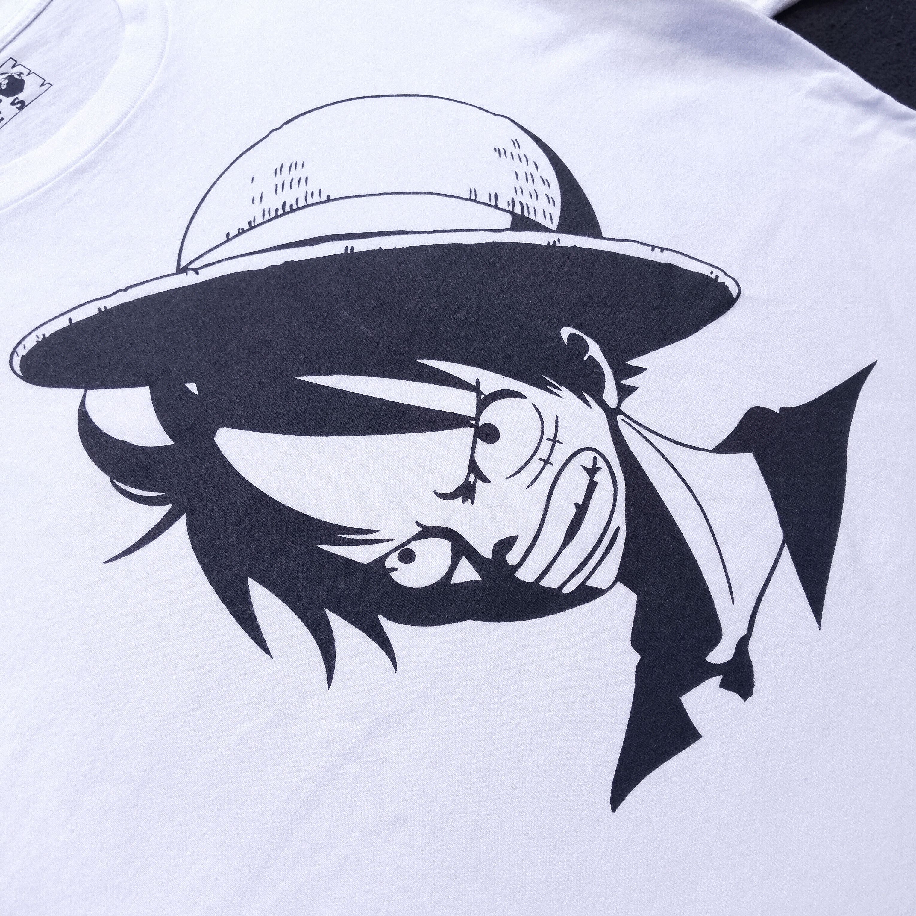 Bape 2012 Bape x One Piece Monkey D Luffy Tee Size US S / EU 44-46 / 1 - 2 Thumbnail