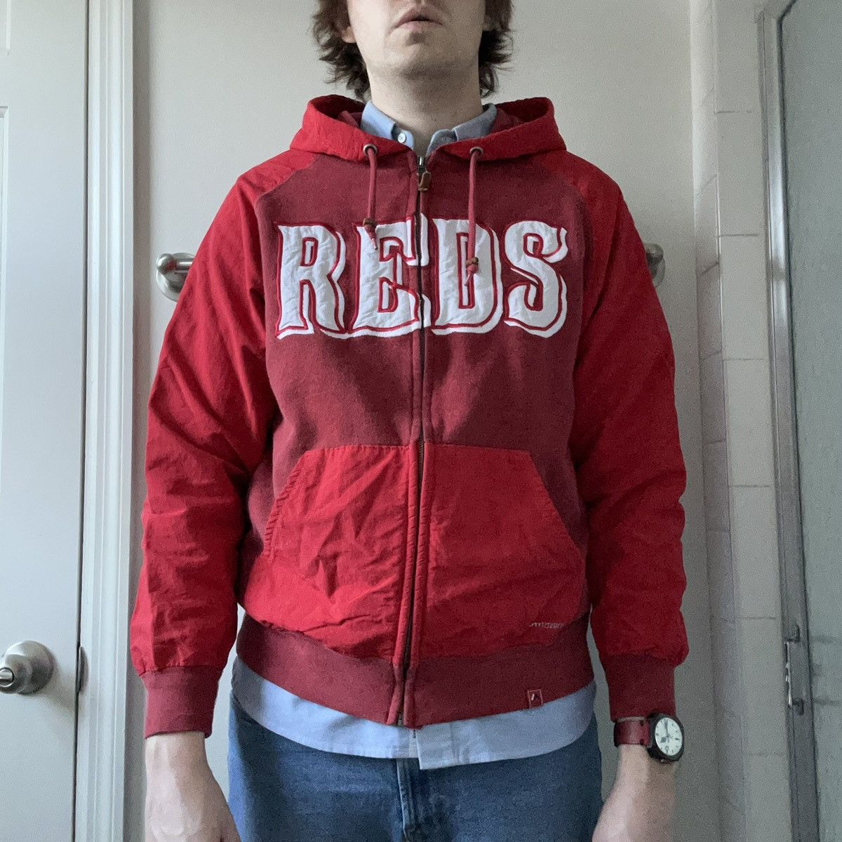 Majestic 2015 CiNCiNNATi REDS FULL ZiP HOODED SPRiNG TRAiNiNG JACKET Size US M / EU 48-50 / 2 - 22 Thumbnail