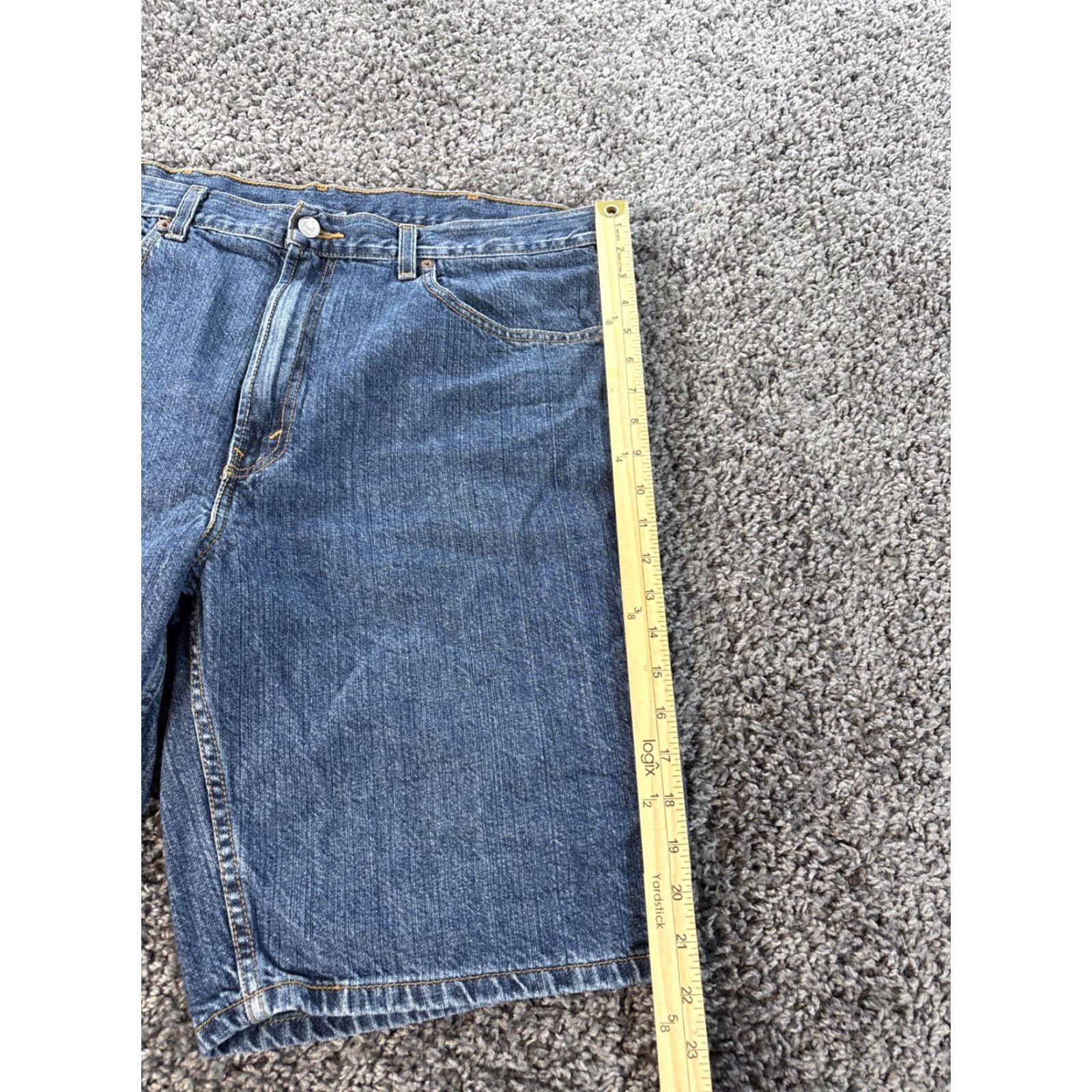 Levi's VINTAGE Levi's 505 Shorts Mens 38 Med Wash Baggy Relaxed Y2K Skate Blue Cotton Chino 90s Mens Size US 38 / EU 54 - 2 Thumbnail