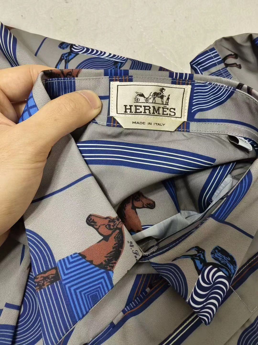 Hermes Hermes Long-Sleeve Silk Shirt Size US M / EU 48-50 / 2 - 3 Thumbnail