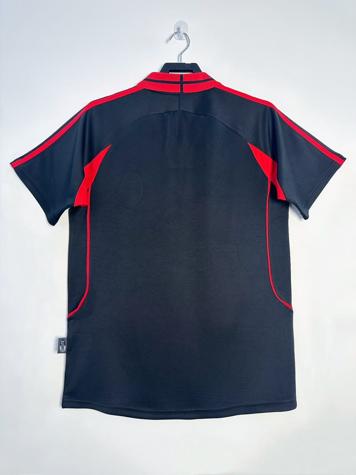 Adidas × Vintage Vintage x AC Milan 2000/2001 Away Kit Size US L / EU 52-54 / 3 - 2 Thumbnail