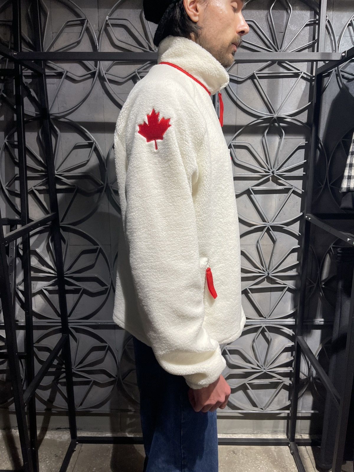 Other Heated Rivalry Maple Leaf Sherpa Jacket – Sewing Brothers Size US L / EU 52-54 / 3 - 7 Thumbnail