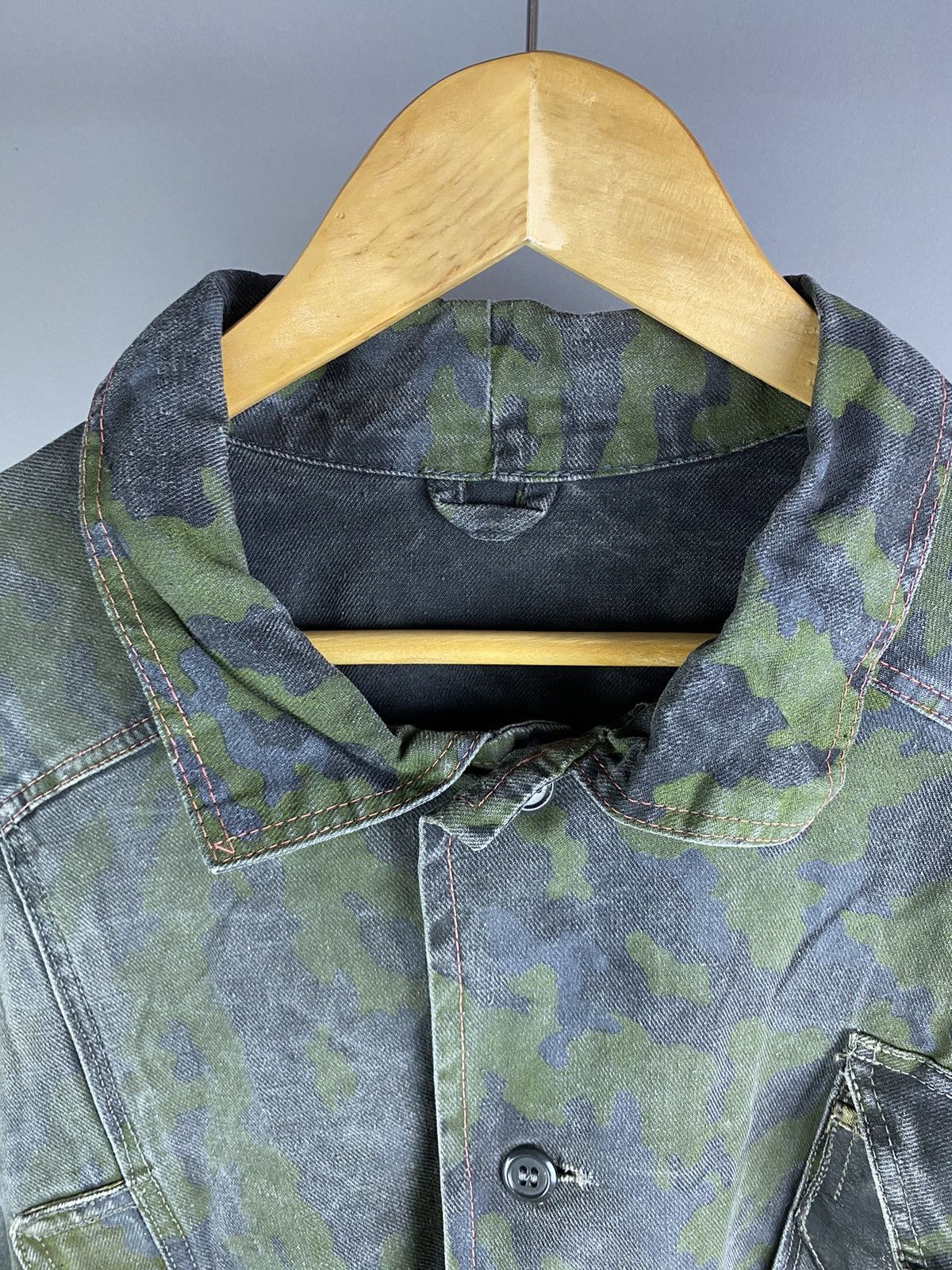 Vintage Rare Vintage Distressed Camo Hunting Jacket – Multi-Pocket Size US L / EU 52-54 / 3 - 5 Thumbnail