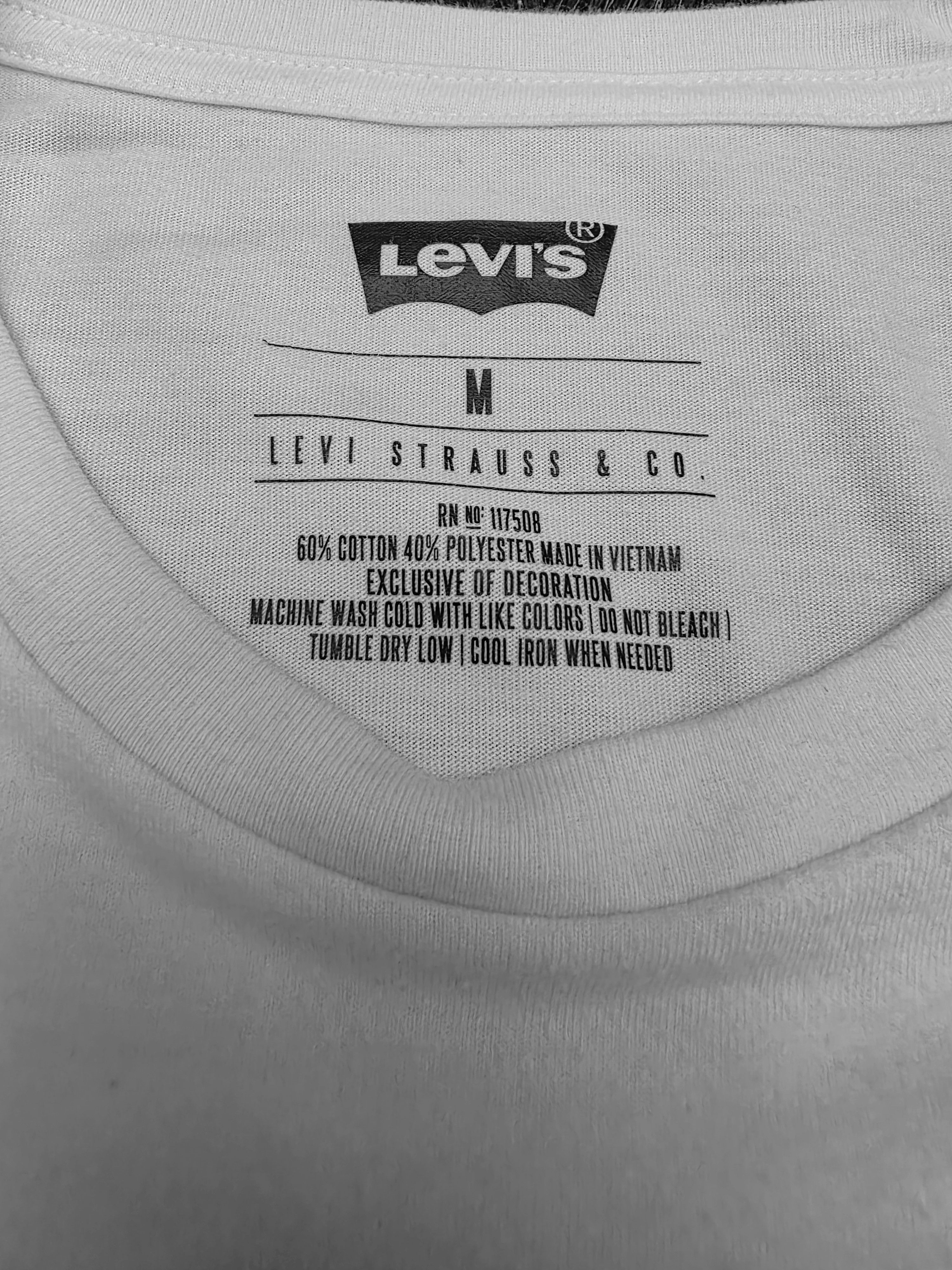 Levi's Levi's Chenille Patch Logo T-Shirt Size US M / EU 48-50 / 2 - 3 Thumbnail