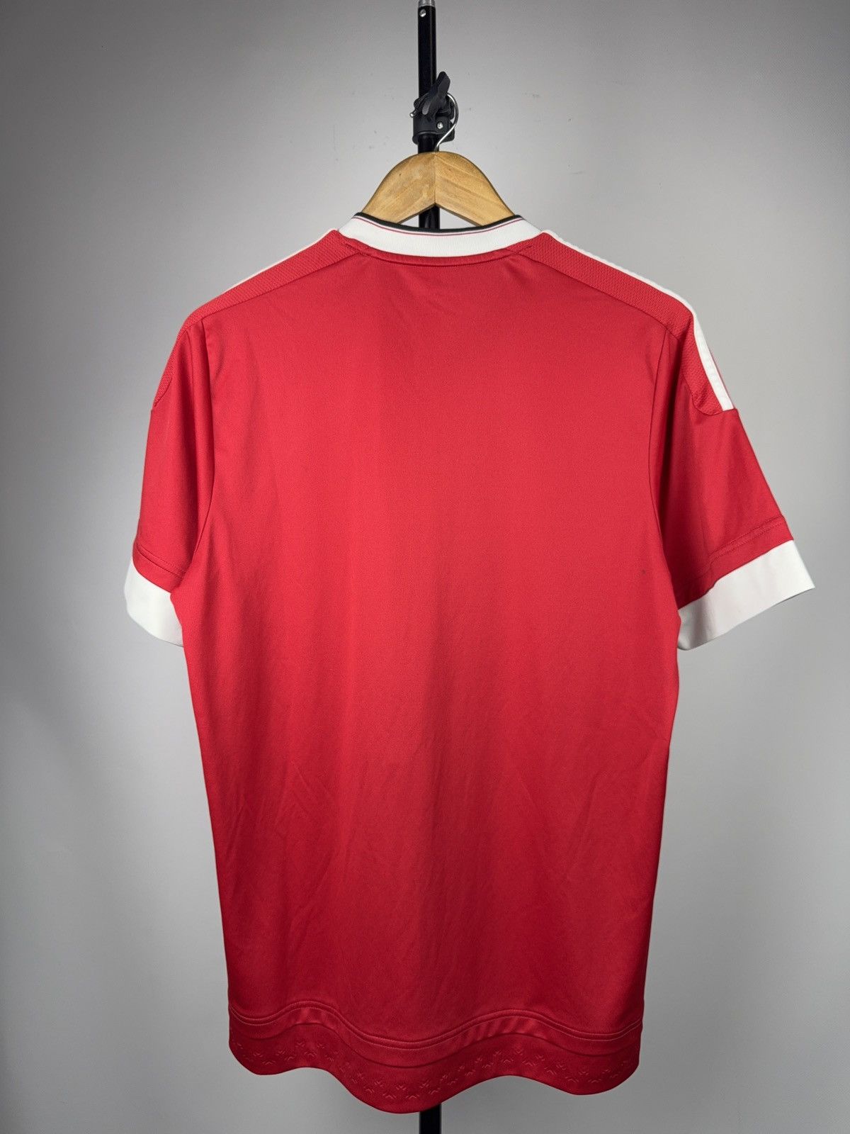 Adidas 2015 Manchester United Adidas Home Jersey ClimaCool Size US M / EU 48-50 / 2 - 16 Thumbnail