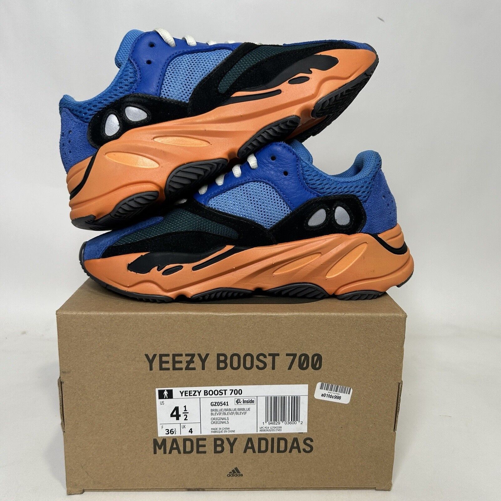 Adidas Adidas Yeezy Boost 700 “Bright Blue” 2024 Size US 6 / IT 36 - 3 Thumbnail