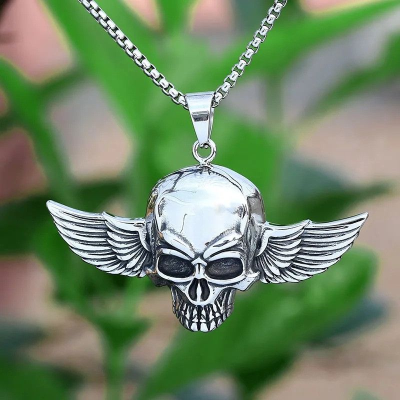 Jewelry Viking Skull And Feather Pendant Necklace in Silver, Men's