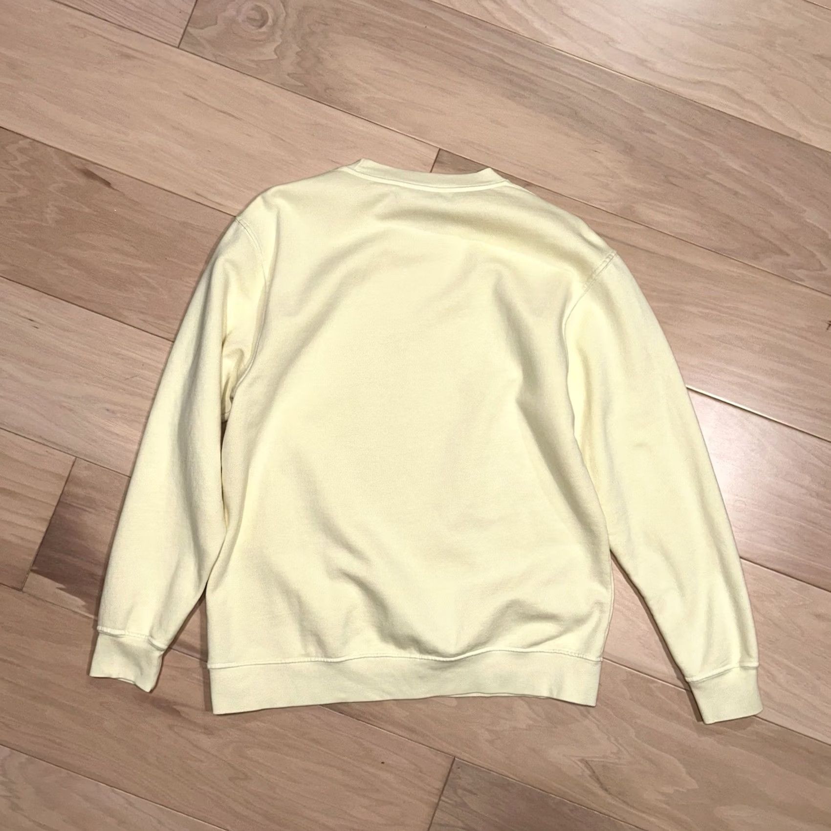 Vintage Taylor Swift 1989 Yellow Sweatshirt Long Sleeve Women M Pullover Crew Neck Graphic Logo Light Yellow Casual Activewear Fall Winter Spring Style Women Size M / US 6-8 / IT 42-44 - 3 Thumbnail