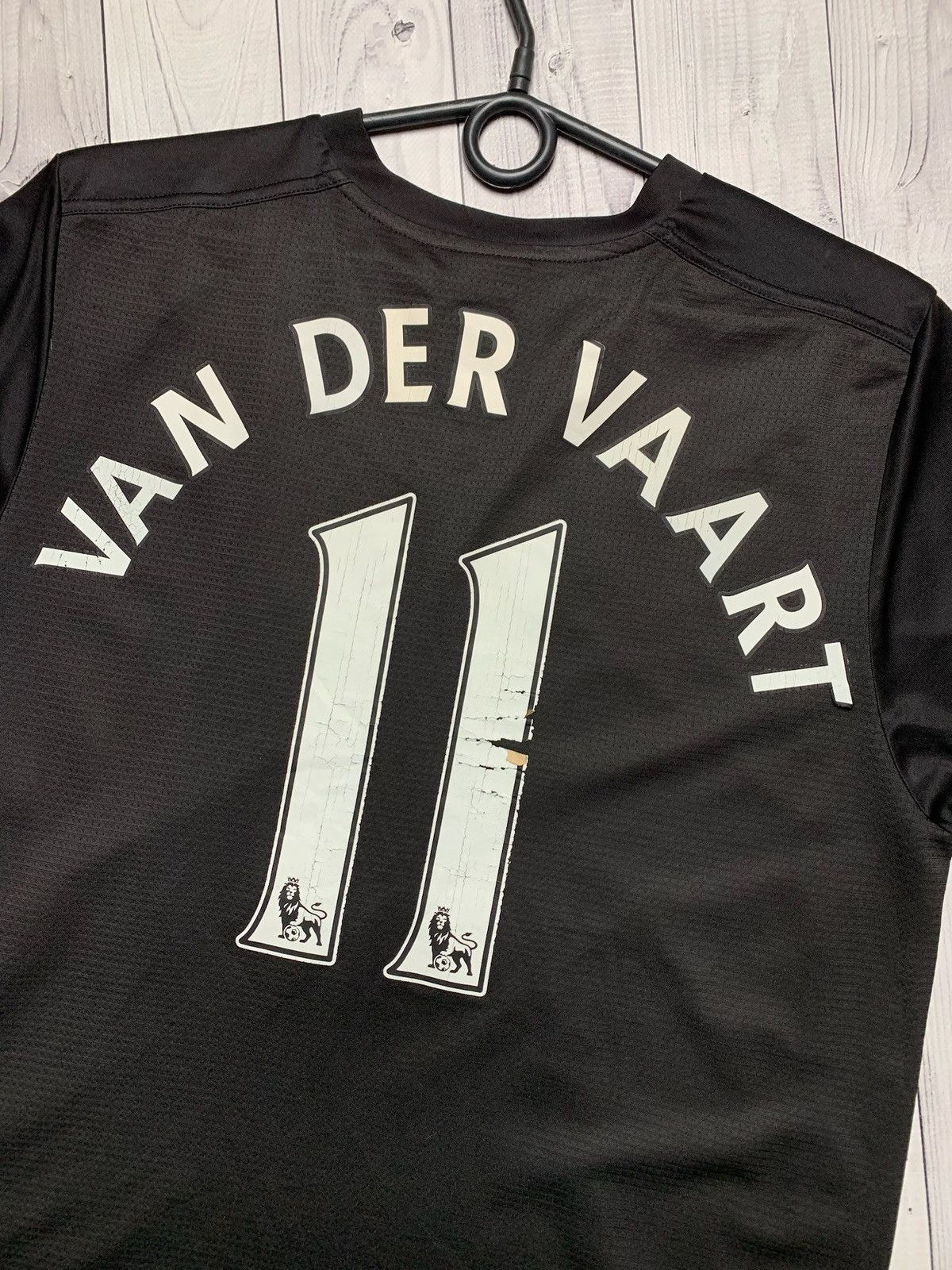 Puma Vintage Tottenham spurs soccer jersey 11 Van Der Vart rare M Size US M / EU 48-50 / 2 - 6 Thumbnail