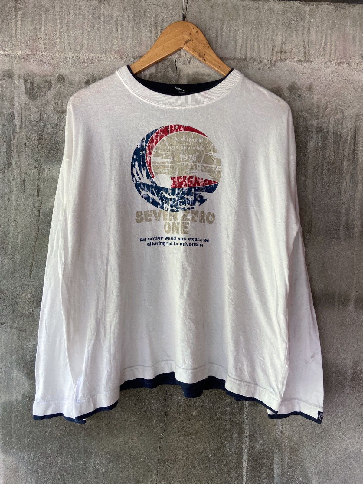 Japanese Brand WORLD HAS EXPANDED ALLURING ME TO ADVENTURE LONG SLEEVE Size US M / EU 48-50 / 2 - 1 Thumbnail