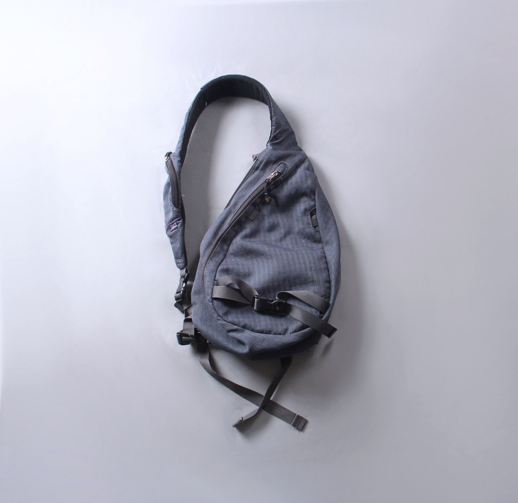 Outdoor Life x Patagonia Vintage Atom Sling 8L Shoulder Bag Backpack Gray in Grey, Men's