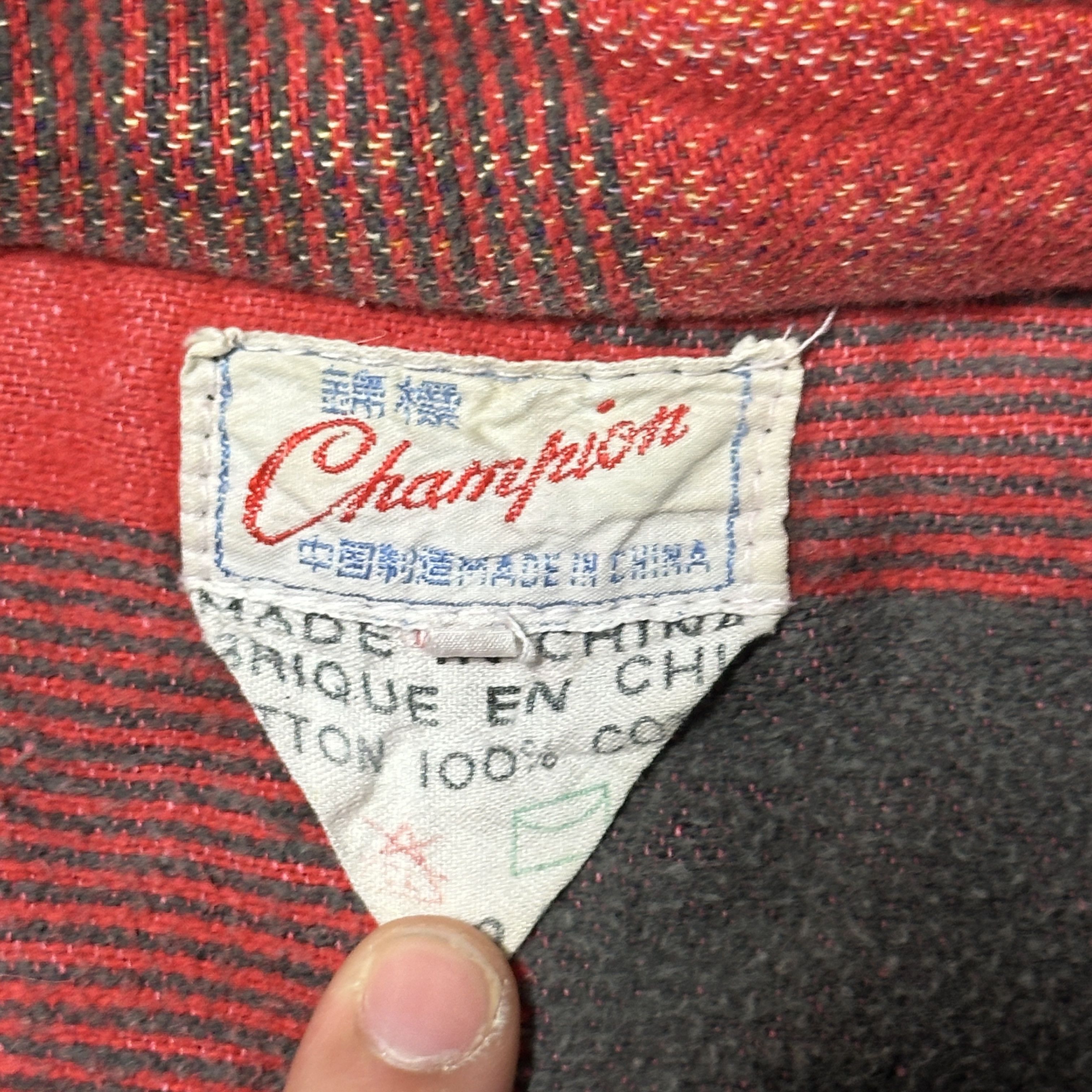 Champion Vintage Champion Red Black Plaid Flannel Shirt Size L Size US L / EU 52-54 / 3 - 3 Thumbnail
