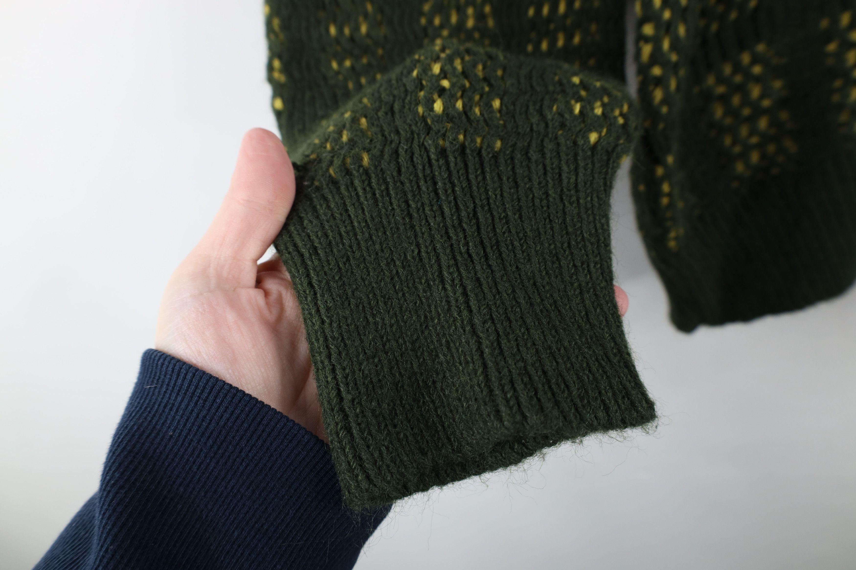 Vintage Vintage 50s Streetwear Checkered Knit V-Neck Sweater USA Size US M / EU 48-50 / 2 - 7 Thumbnail