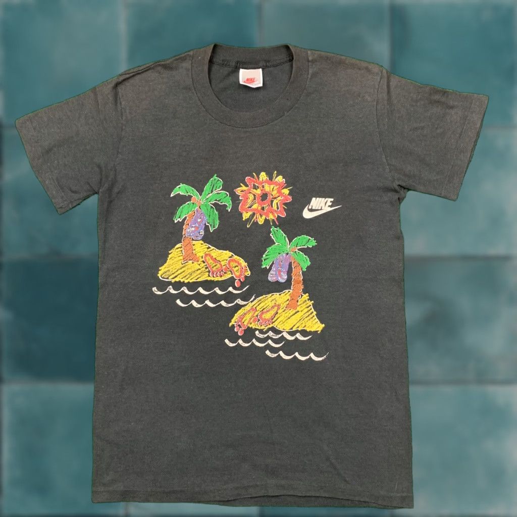 Nike Nike Vintage Men's T-Shirt Black Palm Tree Beach Sandals Summer 80s 90s Graphics Size US M / EU 48-50 / 2 - 1 Thumbnail