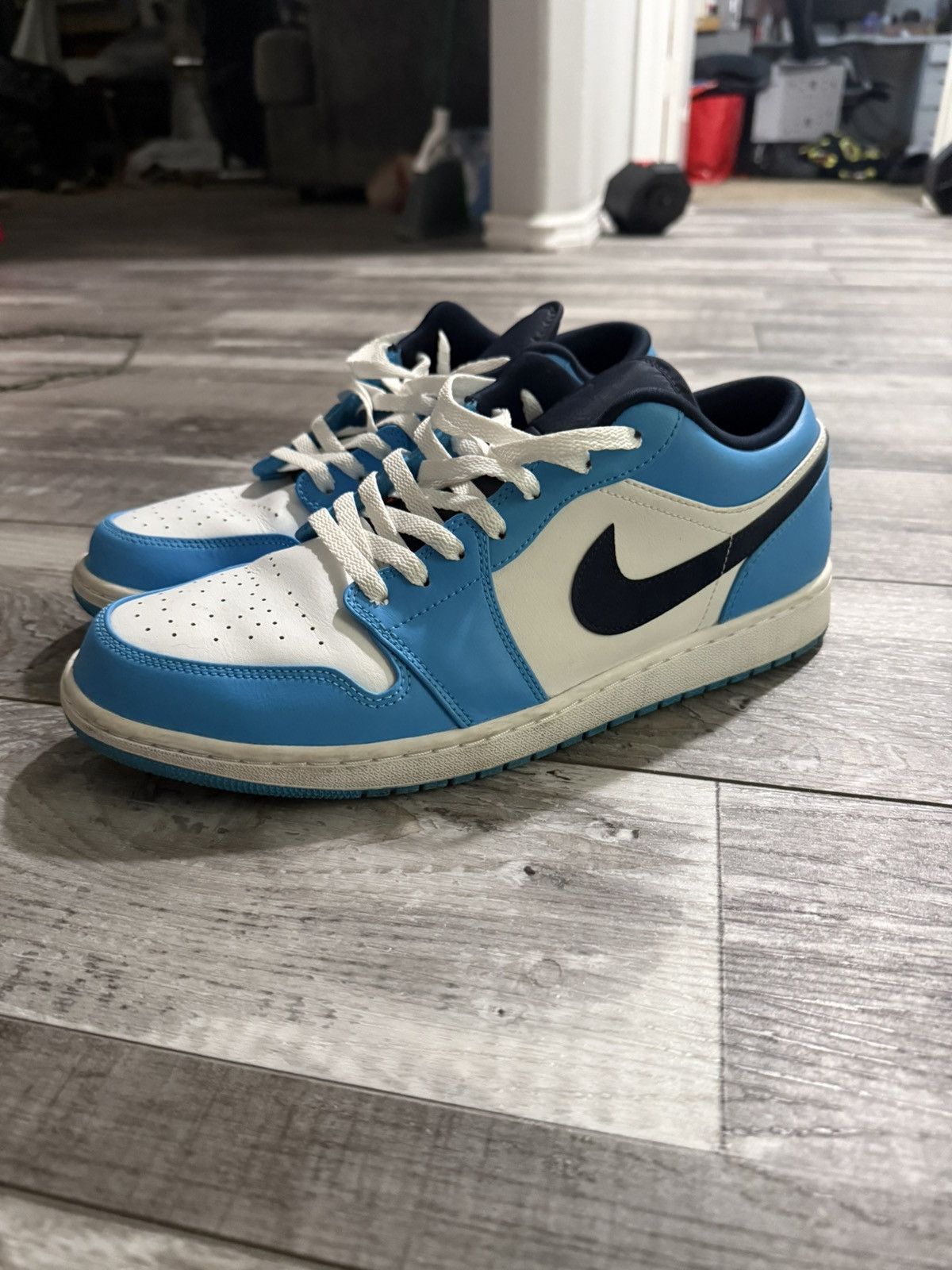 Jordan Brand Nike Air Jordan 1 Low UNC Size US 13 / EU 46 - 1 Thumbnail