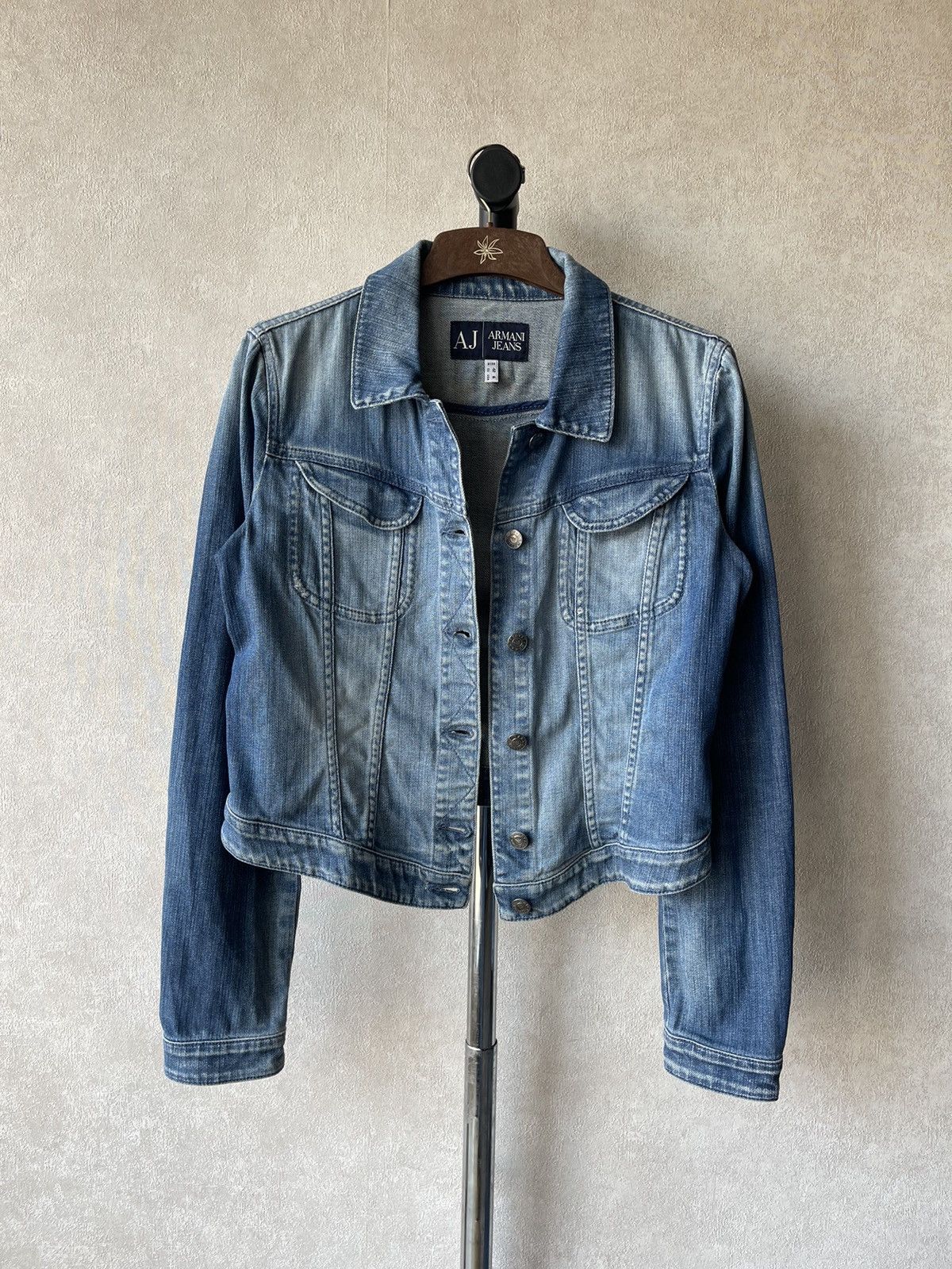 Armani Vintage Armani Jeans Pocket Distressed Denim Jacket y2k Size M / US 6-8 / IT 42-44 - 5 Thumbnail