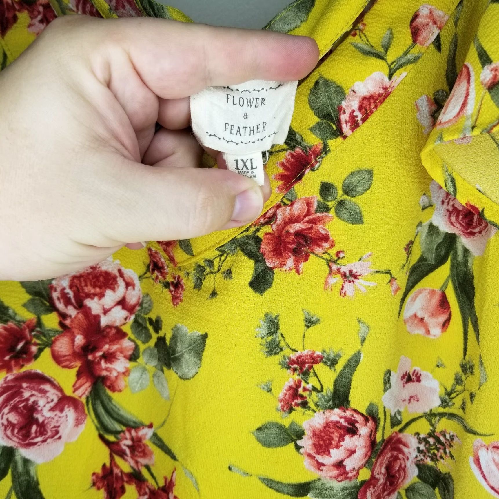 Vintage VINTAGE Flower & Feather Blouse Women Open Shoulder Floral Yellow XL 1XL Women’s Shirt Blouse Floral 1XL Size XL / US 12-14 / IT 48-50 - 4 Thumbnail