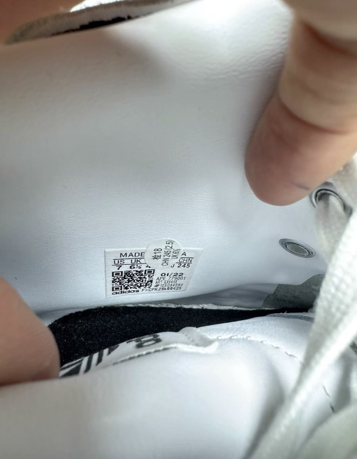 Adidas Adidas Jeremy Scott Wings 4.0 K37 Size US 6.5 / EU 39-40 - 5 Thumbnail