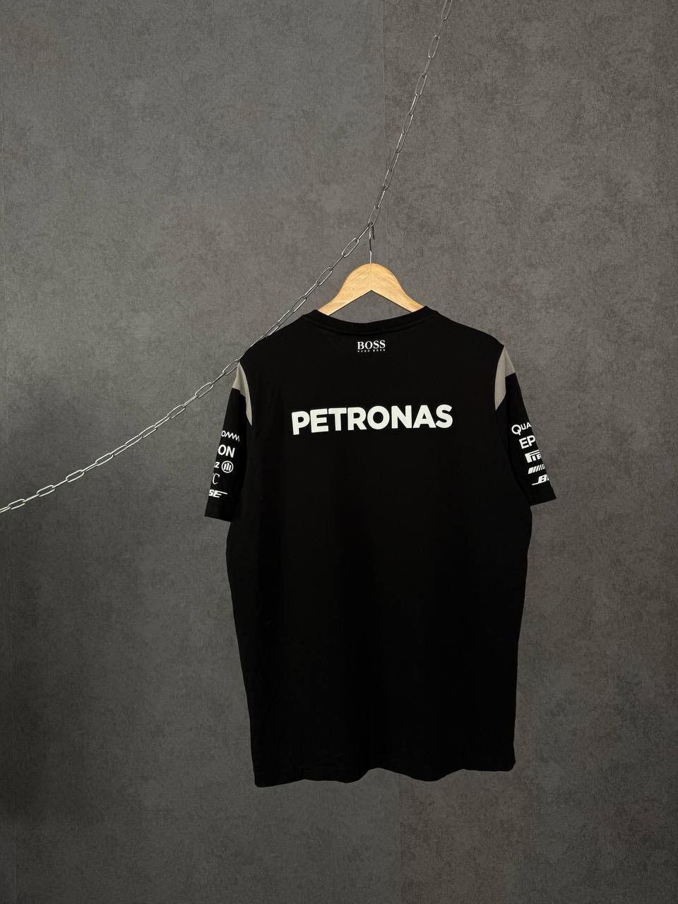 Mercedes-Benz Mercedes Benz Petronas x Hugo Boss racing tee Size US XL / EU 56 / 4 - 2 Thumbnail