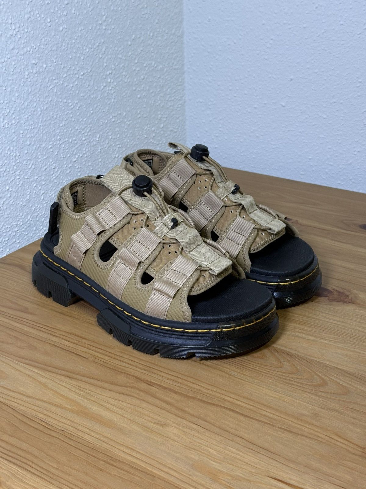 Dr. Martens Dr. Martens Jericho Sandals size 6 US 37 EU Size US 6 / IT 36 - 1 Thumbnail