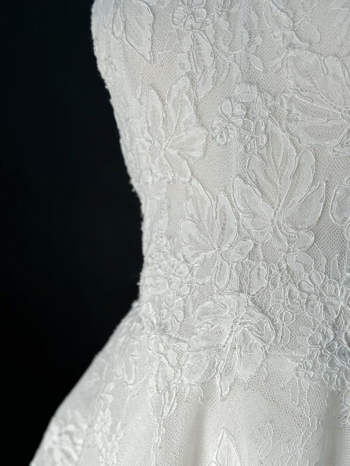 Other Preloved US 2 Anna Augusta Corded Chantilly lace Bridal Gown Size XS / US 0-2 / IT 36-38 - 4 Thumbnail