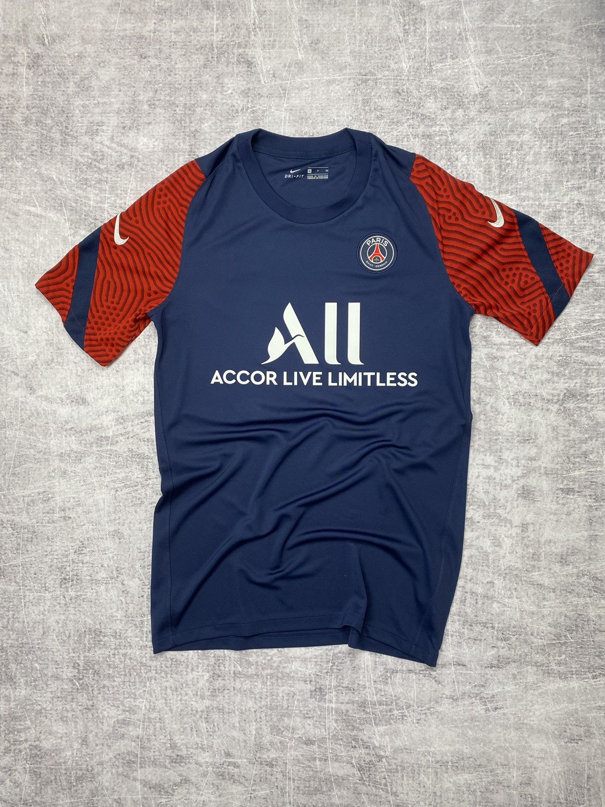Nike Nike PSG soccer football jersey Size US S / EU 44-46 / 1 - 1 Thumbnail