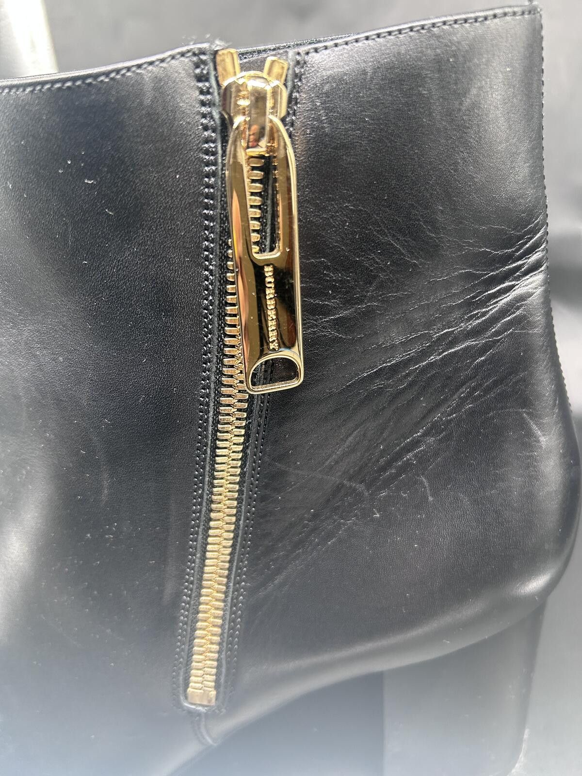 Burberry Burberry Black Leather Block Heel Ankle Boots Gold Zip Size US 8.5 / IT 38.5 - 5 Thumbnail