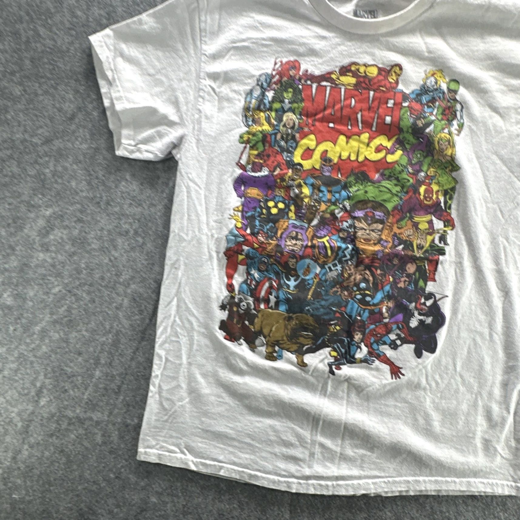 Vintage Marvel Comics Shirt Mens Medium White Superhero Graphic Tee Avengers Heroes Size US M / EU 48-50 / 2 - 3 Thumbnail