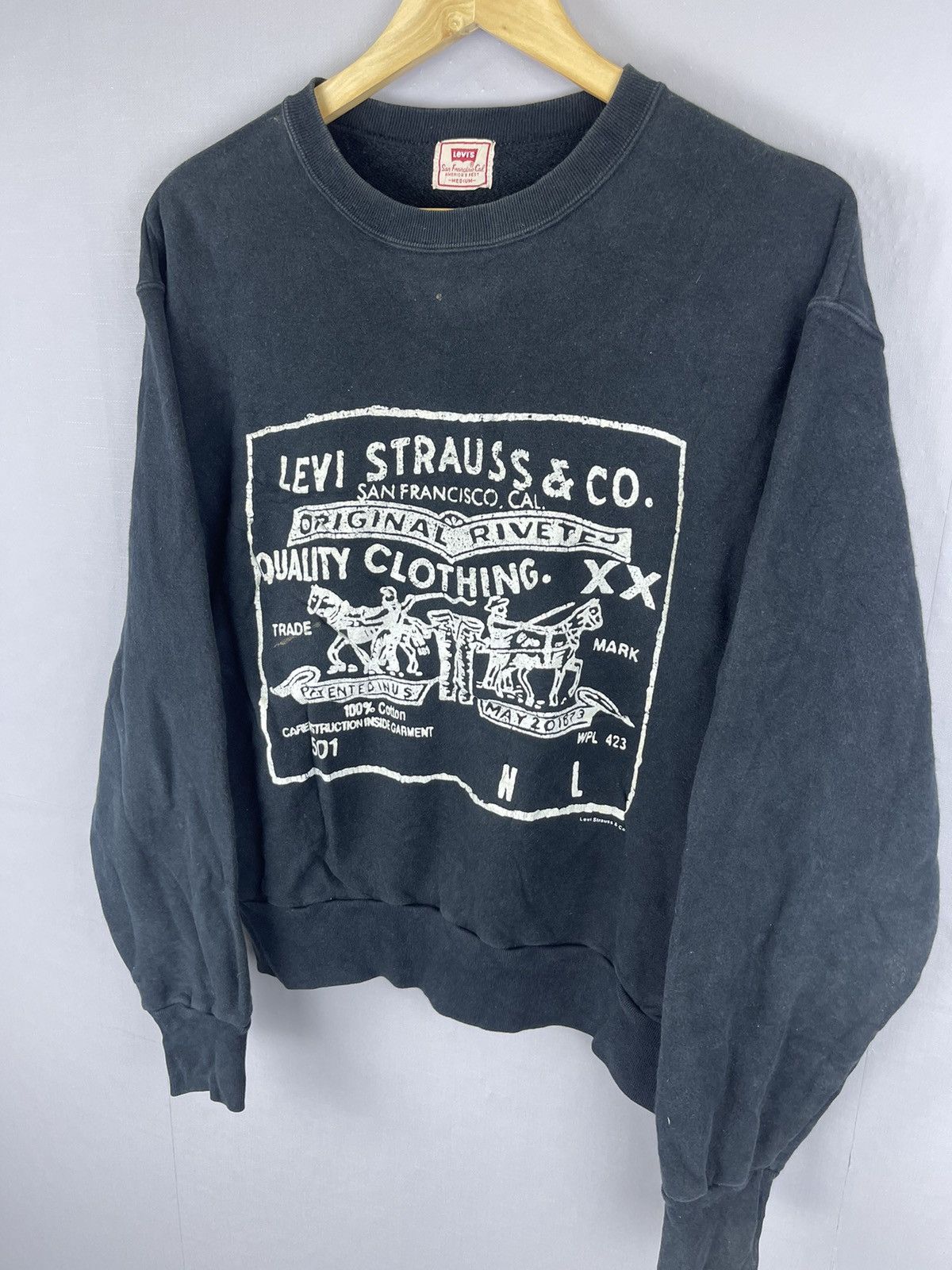 Japanese Brand × Levi's Vintage Clothing × Vintage VINTAGE LEVI STRAUSS & CO. JAPAN BIG LOGO SWEATSHIRT Size US M / EU 48-50 / 2 - 2 Thumbnail