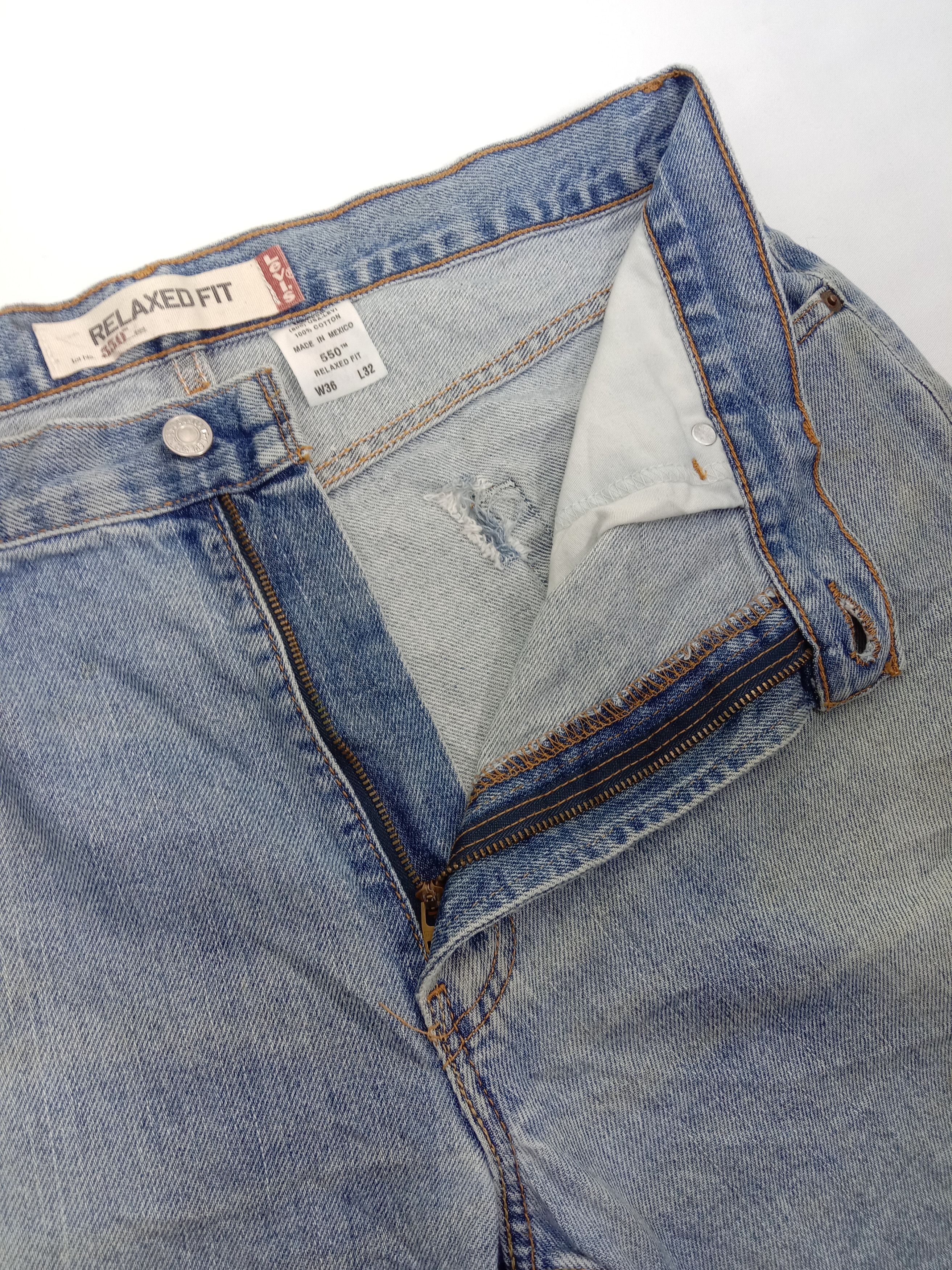 Levi's Vintage Levi's 550 Jeans Light Wash Relaxed Fit Denim Size US 35 - 9 Thumbnail