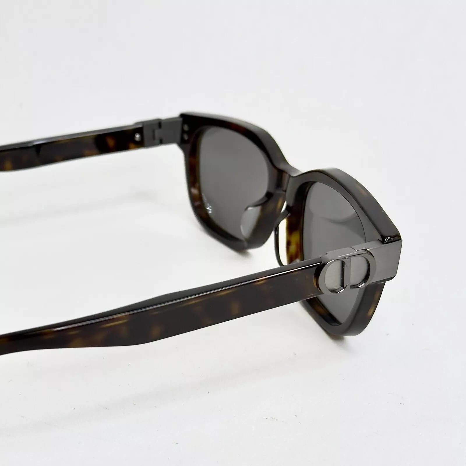 Christian Dior Monsieur CHRISTIAN DIOR CDICON S1F Brown Sunglass DM40122F CD ICON Size ONE SIZE - 9 Thumbnail