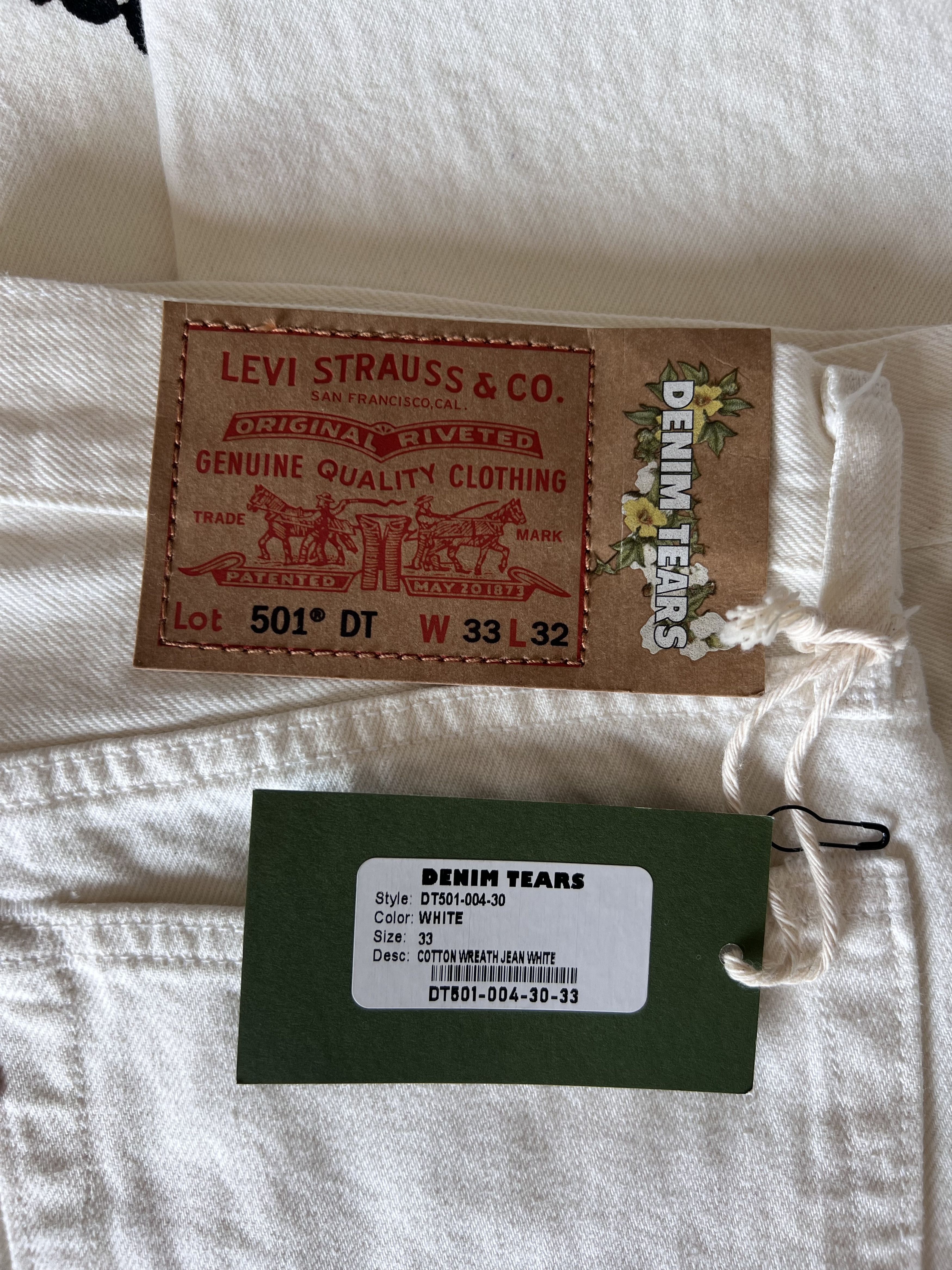 DENIM TEARS × Levi's Denim Tears Levi's Cotton Wreath Jeans in White Size US 33 - 7 Thumbnail