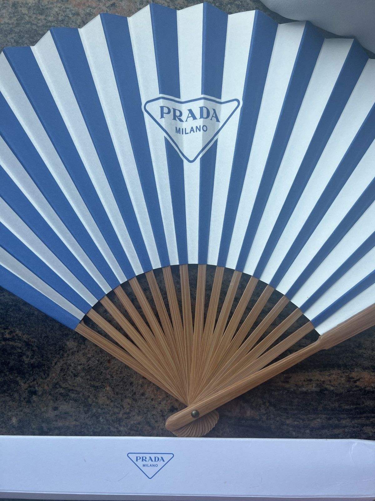Prada Rare!! Prada VIP event folding fan Size ONE SIZE - 6 Thumbnail