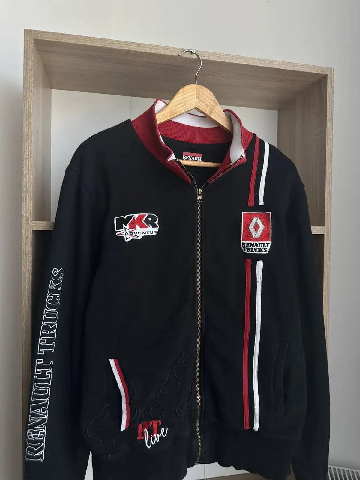 Formula 1 Vintage Renault Trucks Racing Black Zip Hoodie Size US L / EU 52-54 / 3 - 2 Thumbnail